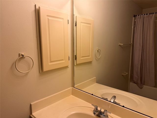 4738 Stoney Point Court, New Territory, TX 77479