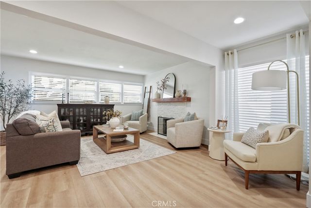 2154 Lees, Long Beach, CA 90815