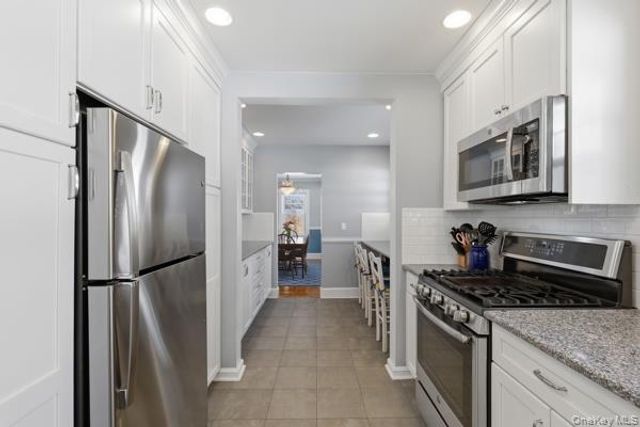 27 Loh Avenue, Tarrytown, NY 10591