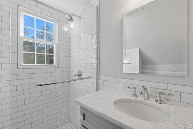 27 Loh Avenue, Tarrytown, NY 10591