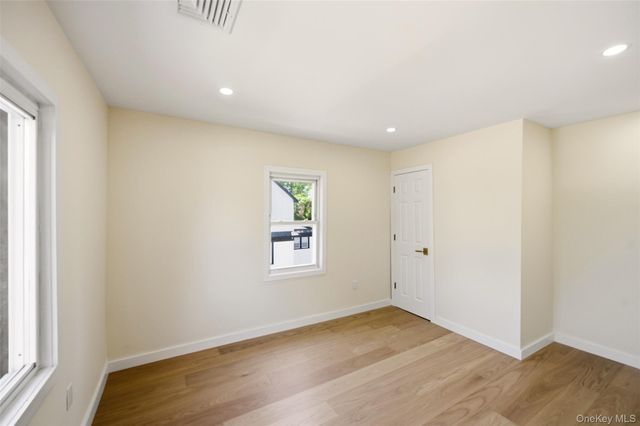 135 Whaley Street, Freeport, NY 11520