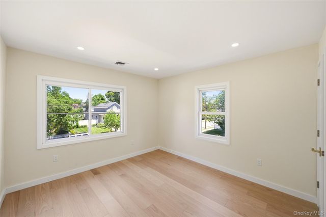135 Whaley Street, Freeport, NY 11520
