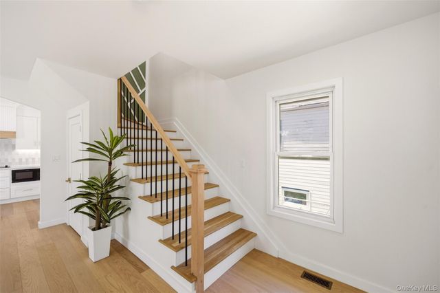 135 Whaley Street, Freeport, NY 11520