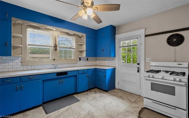 912 Spring Garden Street, Greensboro, NC 27407