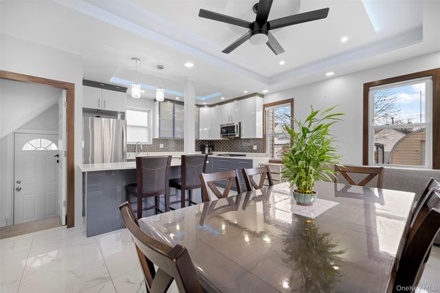 35 Barwick Street, Floral Park, NY 11001