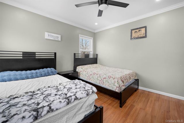 35 Barwick Street, Floral Park, NY 11001