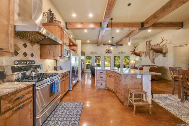 316 GO AWAY RD, Blanco, TX 78606