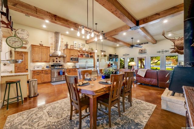 316 GO AWAY RD, Blanco, TX 78606