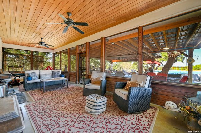 316 GO AWAY RD, Blanco, TX 78606