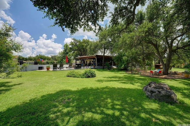 316 GO AWAY RD, Blanco, TX 78606