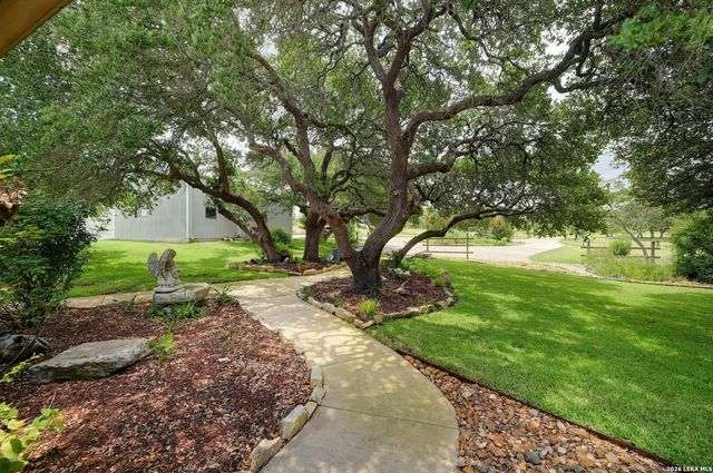 316 GO AWAY RD, Blanco, TX 78606