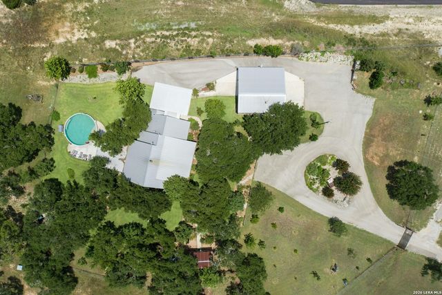 316 GO AWAY RD, Blanco, TX 78606
