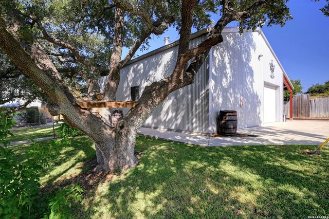 316 GO AWAY RD, Blanco, TX 78606