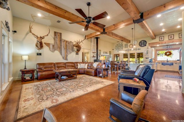 316 GO AWAY RD, Blanco, TX 78606