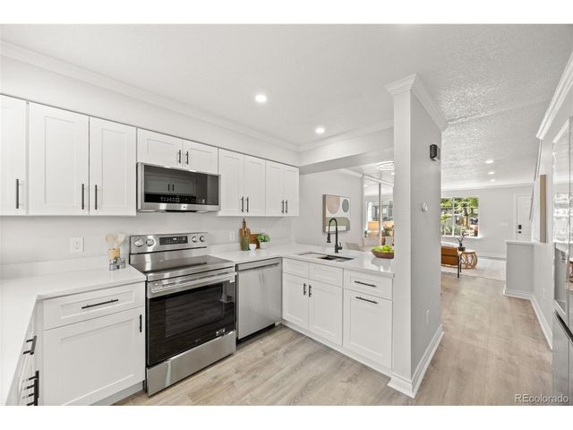 1982 Newland Ct, Lakewood, CO 80214