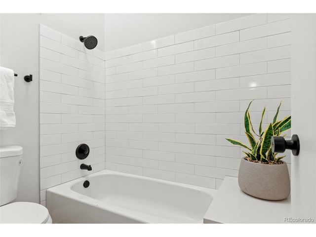 1982 Newland Ct, Lakewood, CO 80214