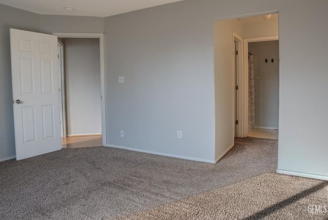 3817 Harris Road, Bakersfield, CA 93313