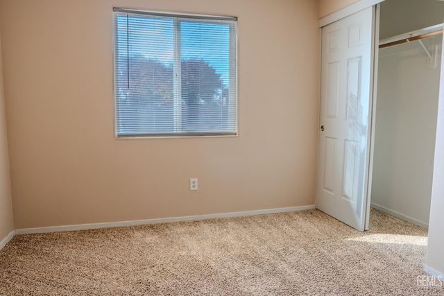 3817 Harris Road, Bakersfield, CA 93313