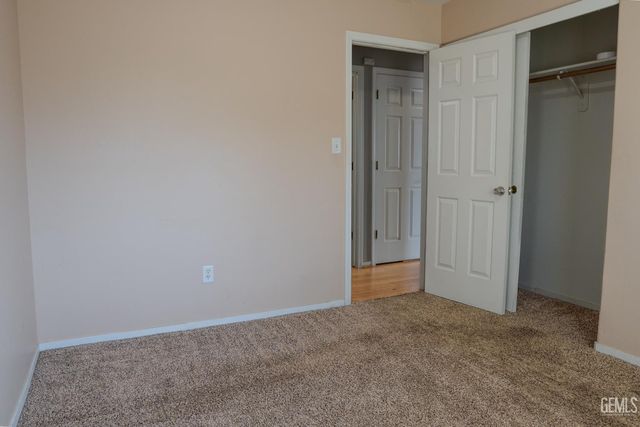 3817 Harris Road, Bakersfield, CA 93313