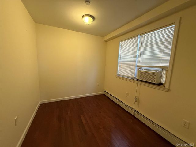 42-20 196th Street 1FL, Flushing, NY 11358