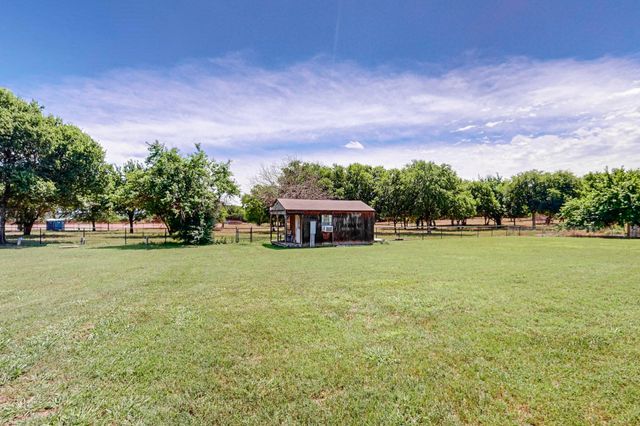 9657 County Road 1222, Rio Vista, TX 76093