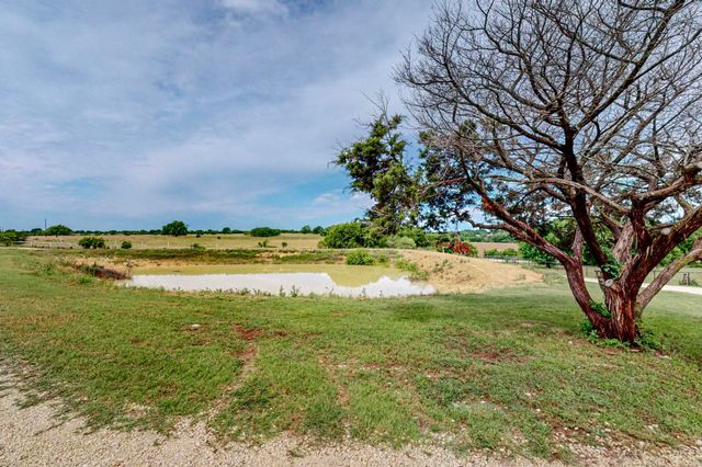 9657 County Road 1222, Rio Vista, TX 76093