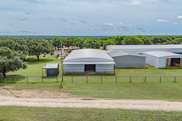 9657 County Road 1222, Rio Vista, TX 76093