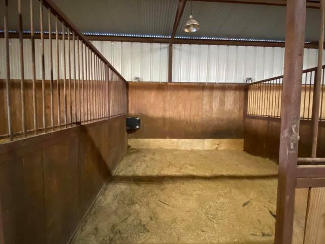 9657 County Road 1222, Rio Vista, TX 76093
