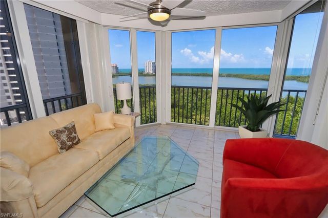 5550 Heron Point DR 902, Naples, FL 34108