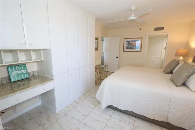 5550 Heron Point DR 902, Naples, FL 34108