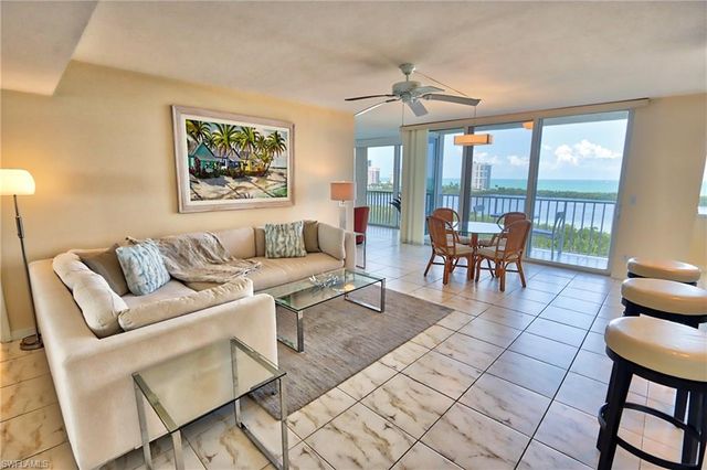 5550 Heron Point DR 902, Naples, FL 34108