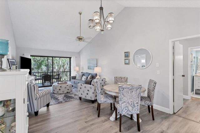 667 BIRD BAY CIRCLE 96, Venice, FL 34285