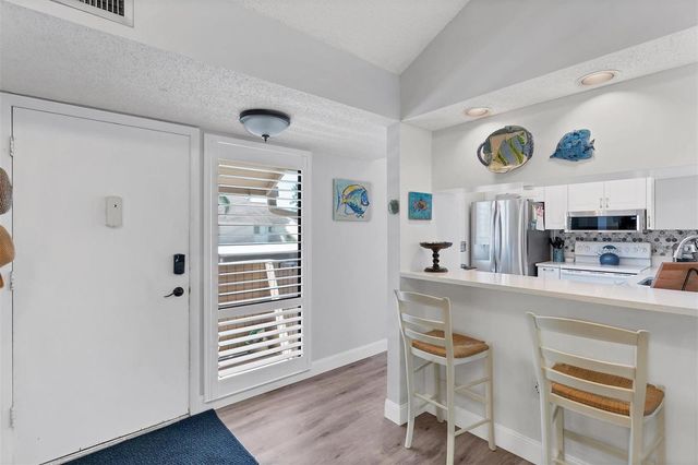 667 BIRD BAY CIRCLE 96, Venice, FL 34285