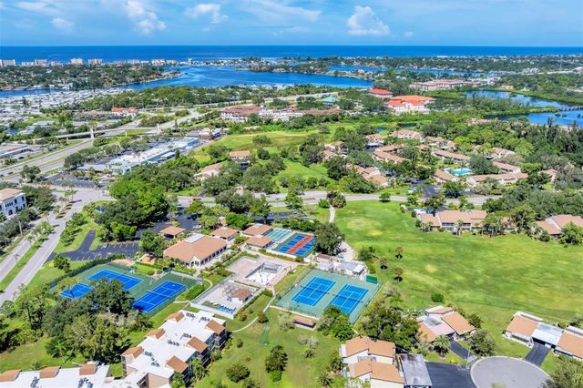 667 BIRD BAY CIRCLE 96, Venice, FL 34285