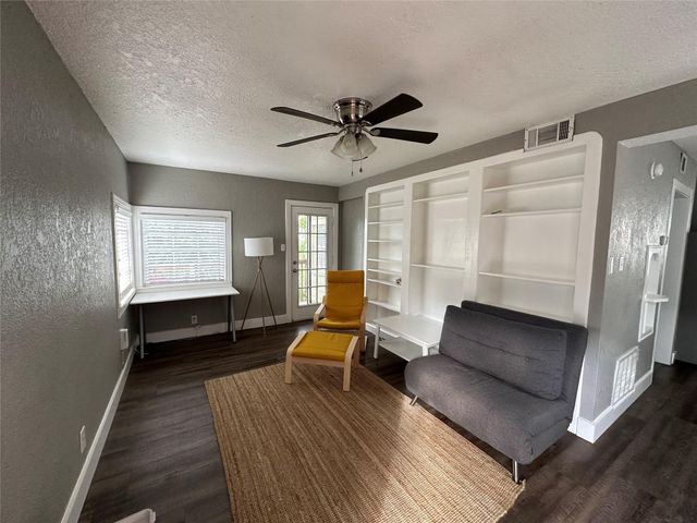 404 W 51st ST B, Austin, TX 78751