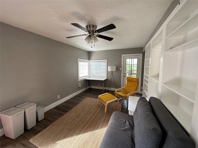 404 W 51st ST B, Austin, TX 78751