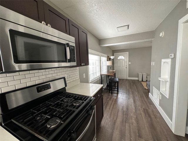 404 W 51st ST B, Austin, TX 78751