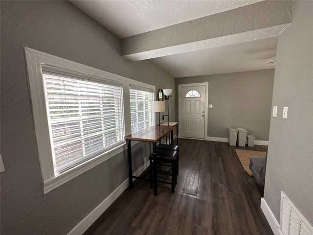 404 W 51st ST B, Austin, TX 78751