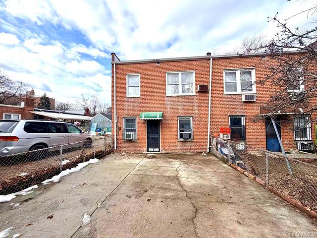 6143 157th Street, Flushing, NY 11367