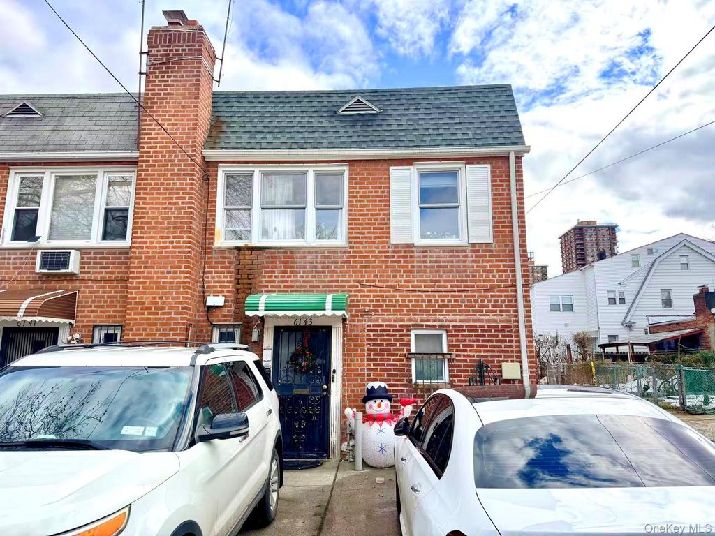 6143 157th Street, Flushing, NY 11367