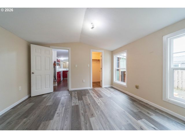 5900 Ne 131ST Ave, Vancouver, WA 98682