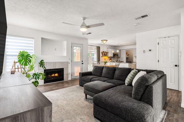 7115 Westford Place NW, Albuquerque, NM 87114
