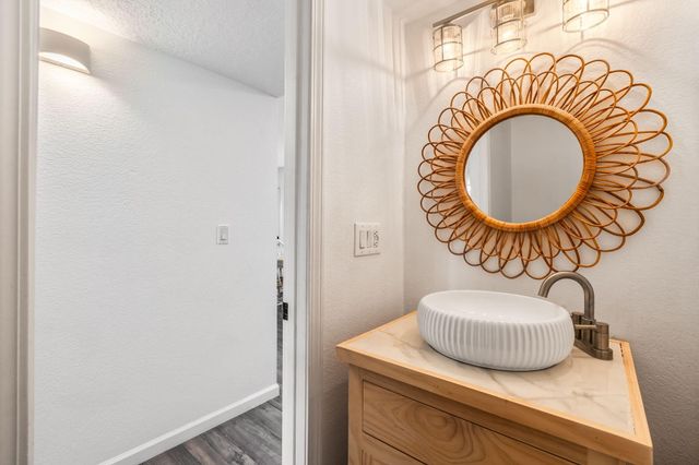 7115 Westford Place NW, Albuquerque, NM 87114