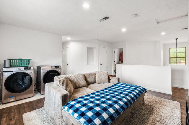 7115 Westford Place NW, Albuquerque, NM 87114