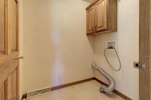 8388 MOESER LANE, Larsen, WI 54947