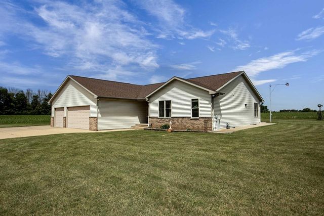 8388 MOESER LANE, Larsen, WI 54947