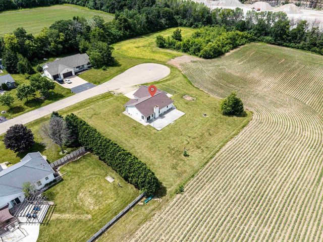 8388 MOESER LANE, Larsen, WI 54947