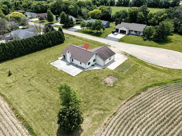 8388 MOESER LANE, Larsen, WI 54947
