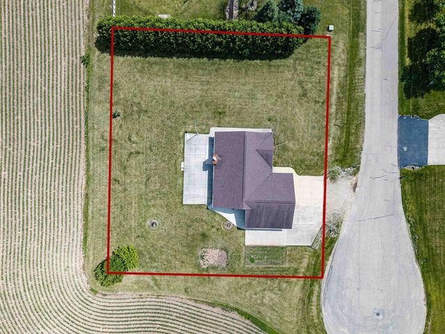 8388 MOESER LANE, Larsen, WI 54947