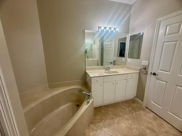 4645 SE Bridgetown Court, Stuart, FL 34997